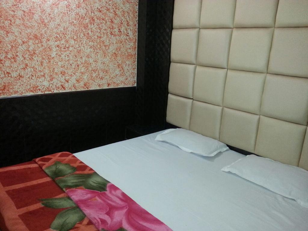 Hotel Silver Palace Delhi  Eksteriør billede